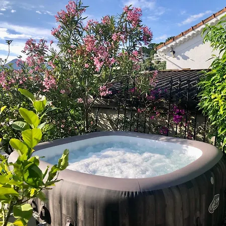 דירה Jardin Avec Jacuzzi, Vue Et Montagne, Clim & Parking ניס