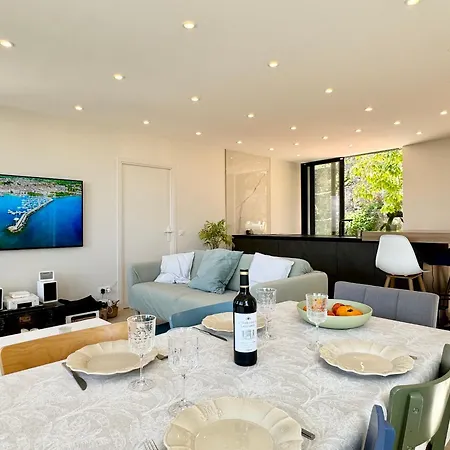 Jardin Avec Jacuzzi, Vue Et Montagne, Clim & Parking דירה *