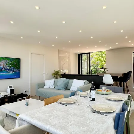Jardin Avec Jacuzzi, Vue Et Montagne, Clim & Parking דירה *